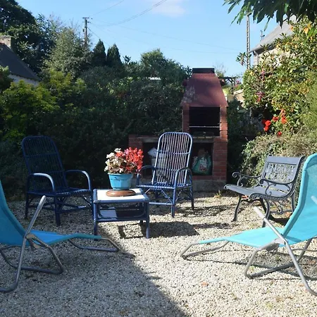 Holiday home Maison Au Calme Dans Un Endroit De Verdure Saint-Clet
